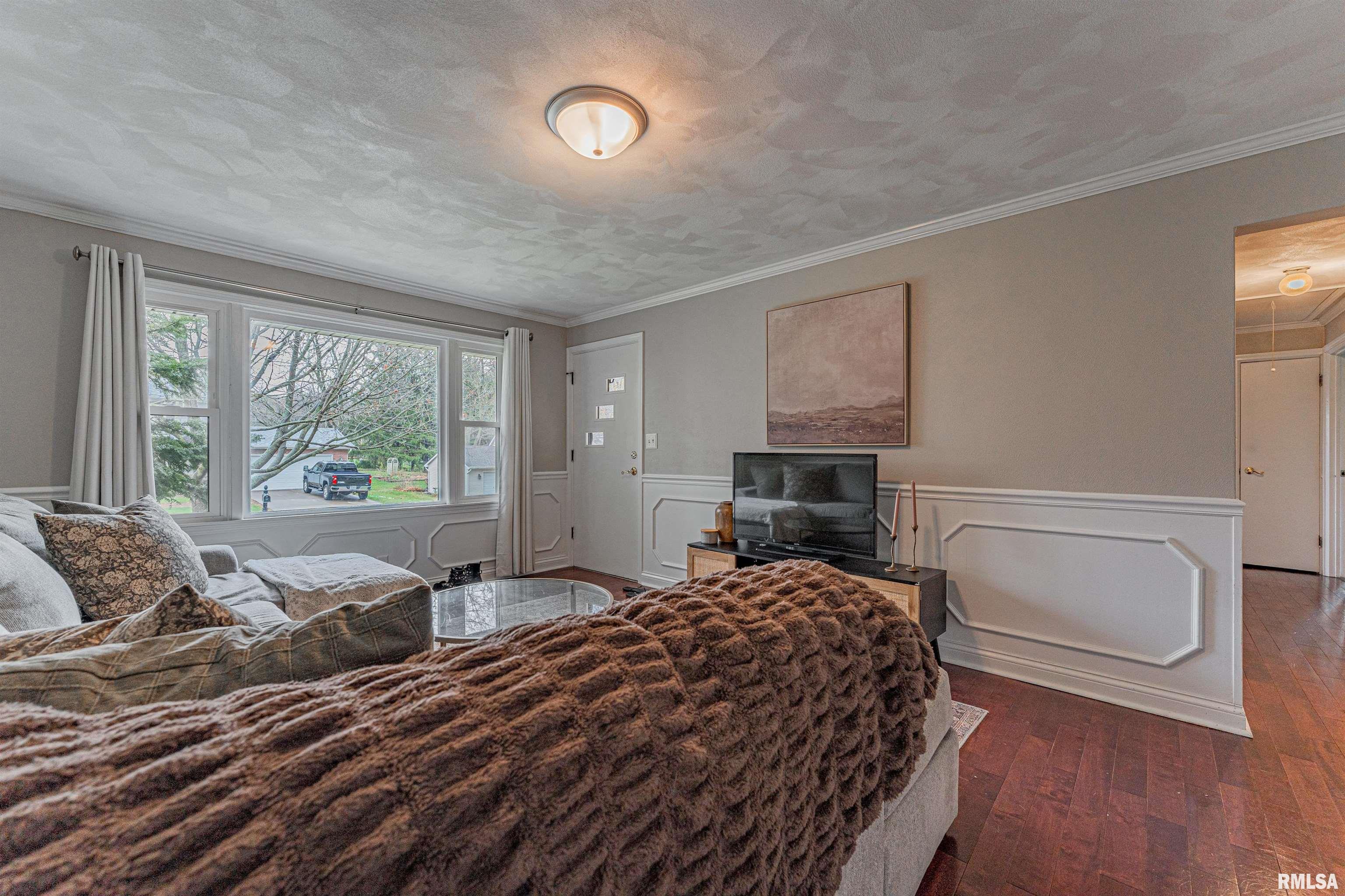 4615 East Lyndale Road Peoria, IL 61614 - Photo 9 of 25