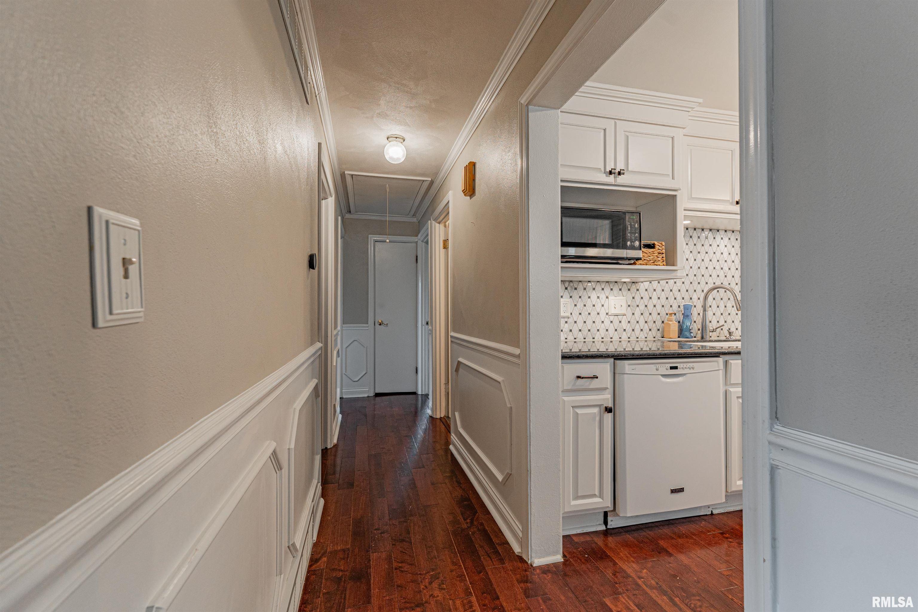 4615 East Lyndale Road Peoria, IL 61614 - Photo 10 of 25