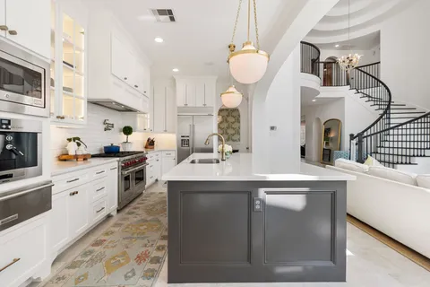 $1,450,000 | 6433 Schiller Street, Houston, TX 77055