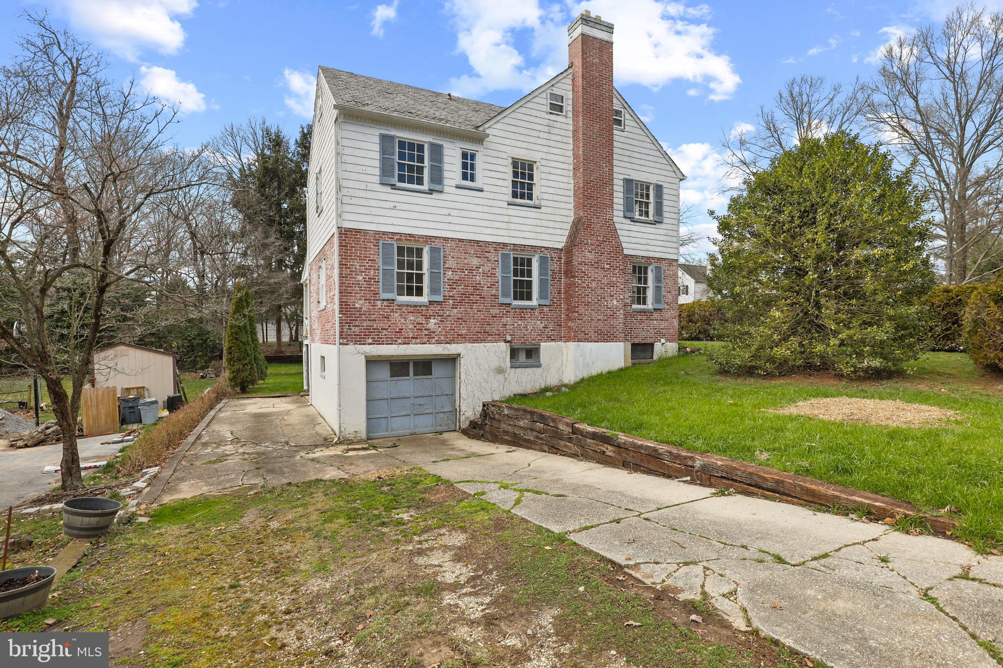 909 Greenleigh Road Baltimore, MD 21212 - Photo 37 of 44 Driveway