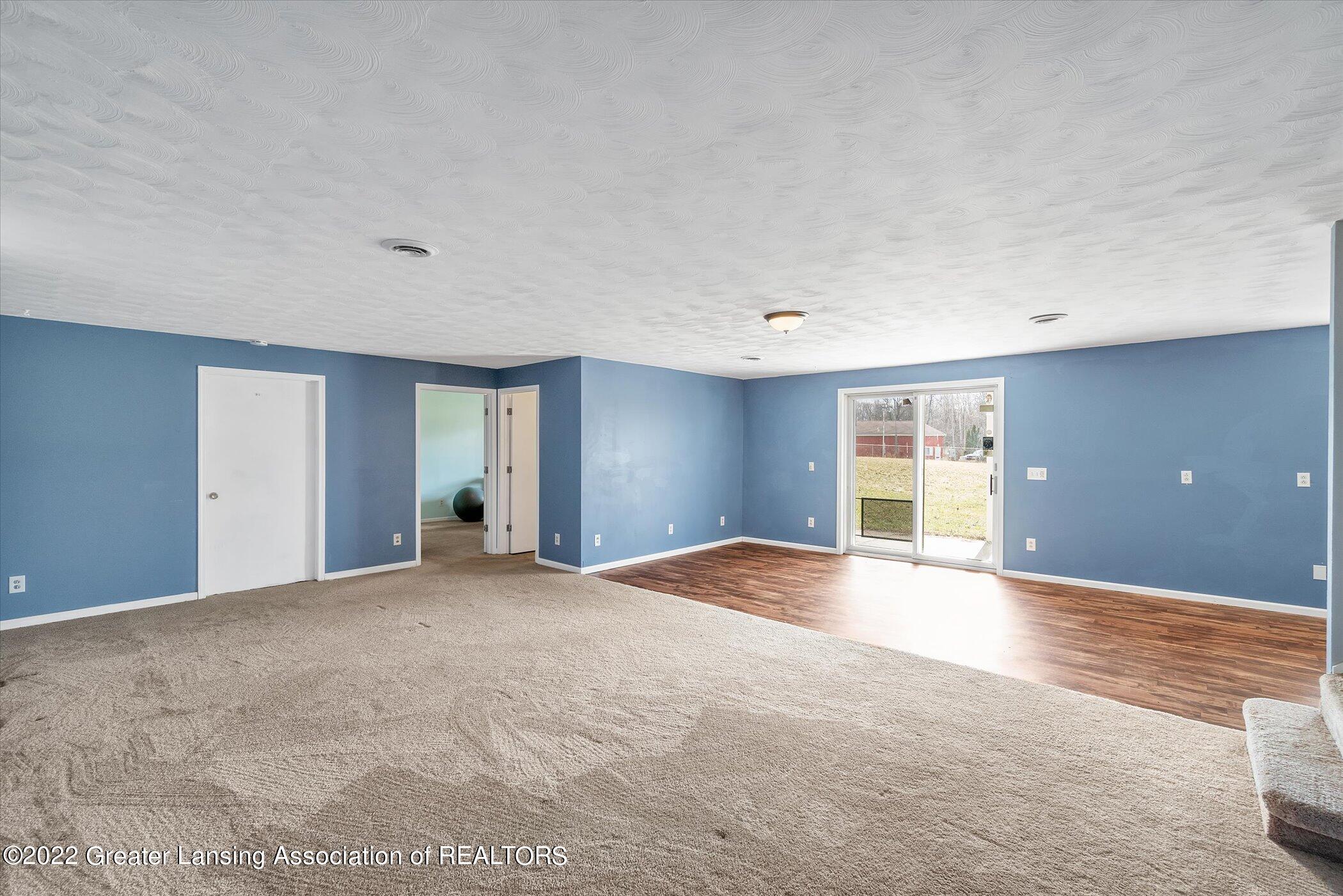 4301 West Lansing Road Perry, MI 48872 - Photo 33 of 61 34-4301-W-Lansing-Rd-WindowStill-Real-Es
