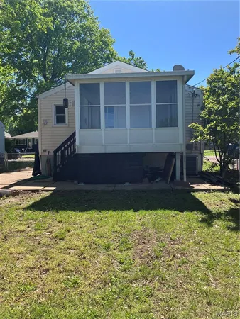 $159,900 | 751 Dallas Drive, St. Louis, MO 63125