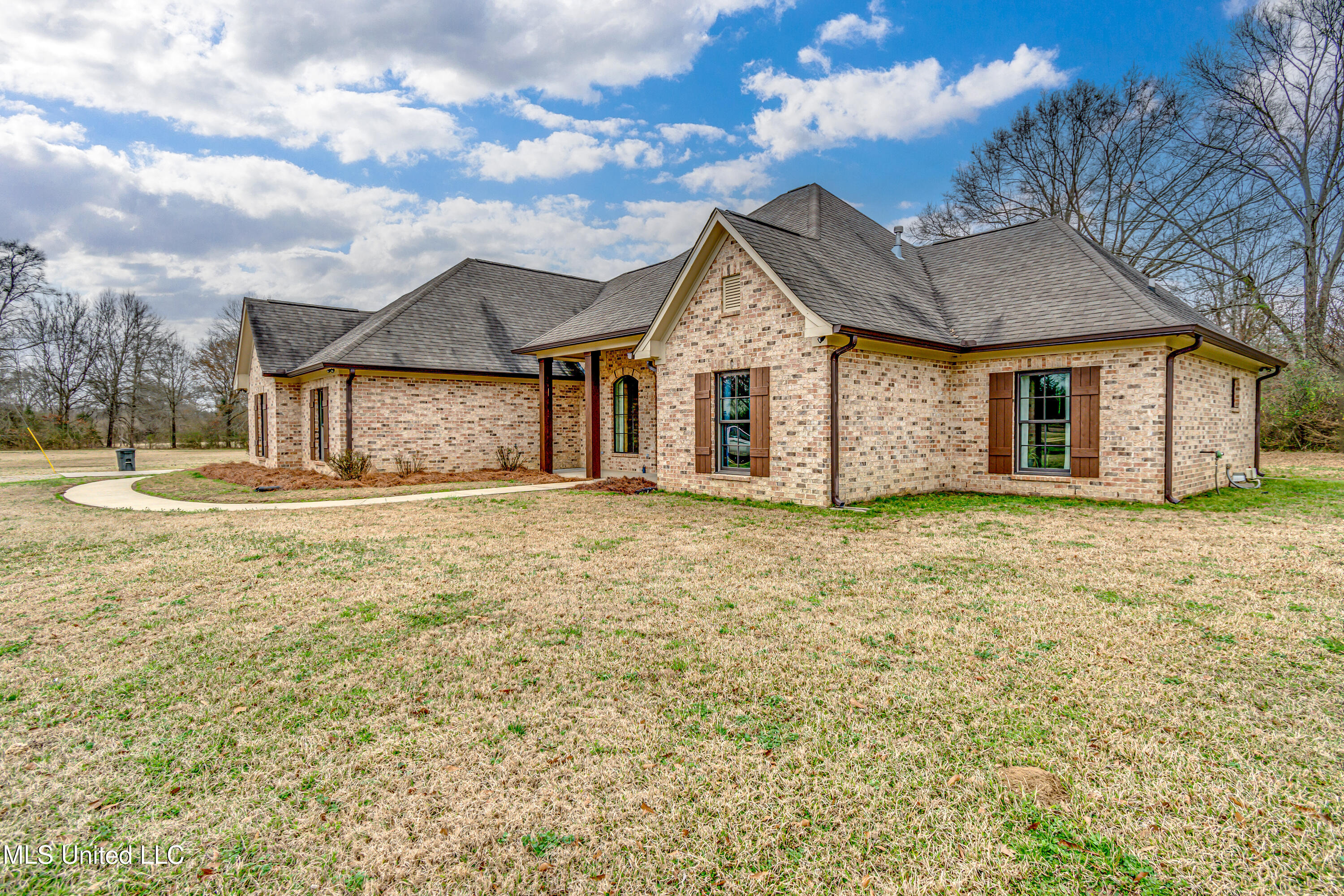 1081 Livingston Vernon Road Flora, MS 39071 - Photo 3 of 40 1081 Livingston Vernon Rd-60
