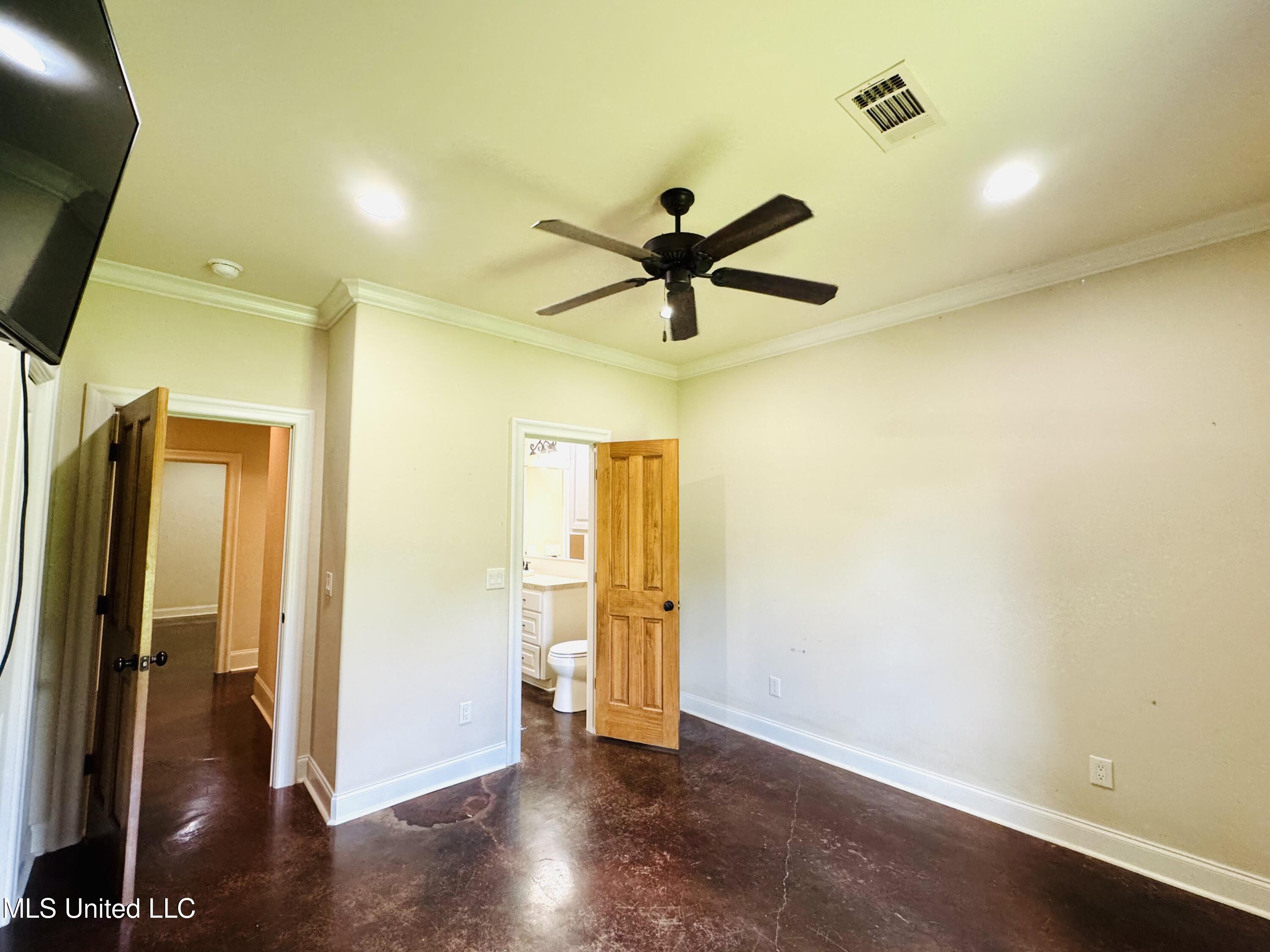 1081 Livingston Vernon Road Flora, MS 39071 - Photo 31 of 40 bed2