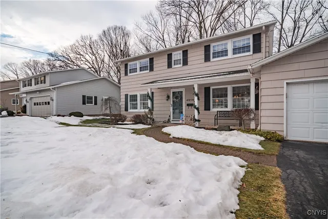 $344,900 | 4858 Driftwood Drive, Salina, NY 13088