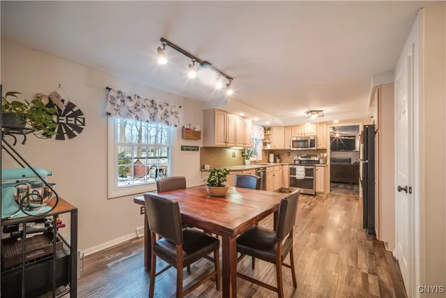 $344,900 | 4858 Driftwood Drive, Salina, NY 13088