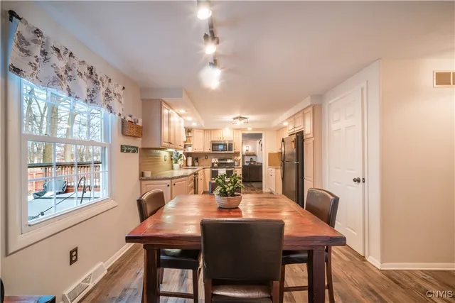 $344,900 | 4858 Driftwood Drive, Salina, NY 13088