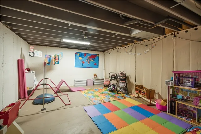 $344,900 | 4858 Driftwood Drive, Salina, NY 13088