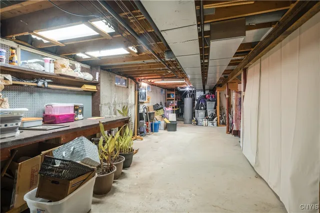 $344,900 | 4858 Driftwood Drive, Salina, NY 13088