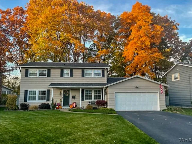 $344,900 | 4858 Driftwood Drive, Salina, NY 13088