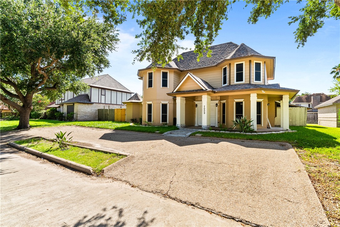 7009 Bevington Drive Corpus Christi, TX 78413 - Photo 2 of 34 front view of house with a yard