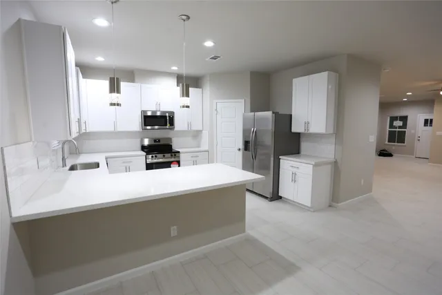 $1,600 | 509 Avenue I, Unit A, Conroe, TX 77301