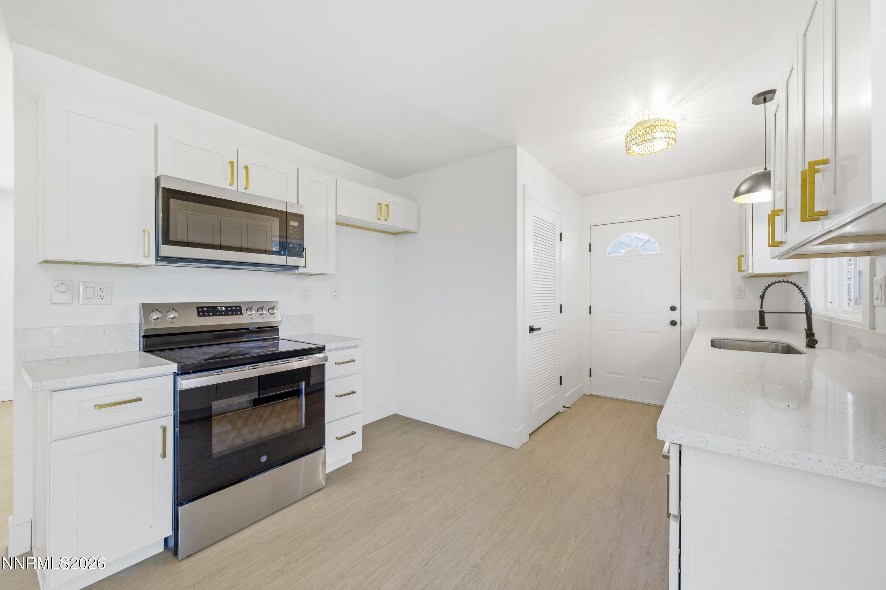 14695 Rancho Drive Reno, NV 89508 - Photo 12 of 82 Rancho14695-009