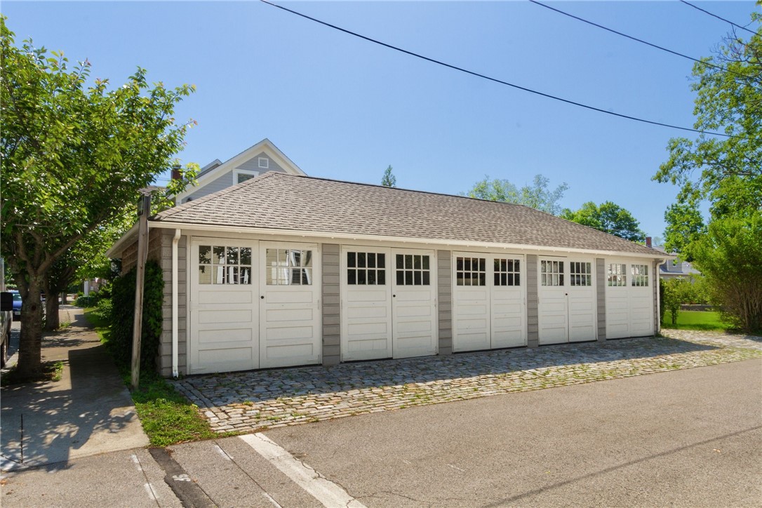 49 Manning Street Warren, RI 02885 - Photo 12 of 34 Gallery Image 12