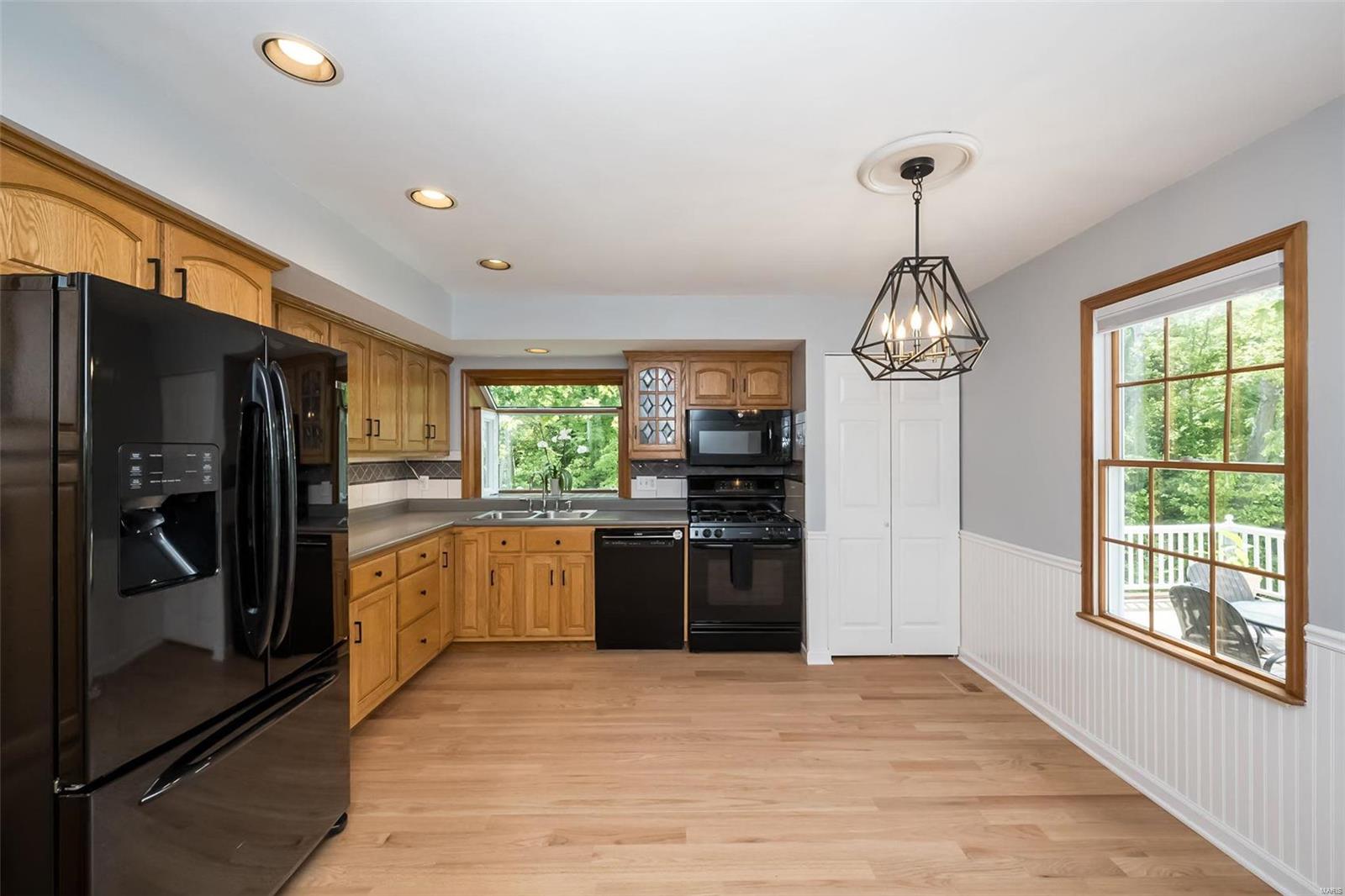 1297 Kennebec Road Chesterfield, MO 63017 - Photo 8 of 25