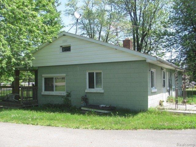 36873 Ecorse Road Romulus, MI 48174 - Photo 4 of 7 5-23 020.jpg