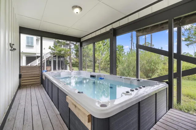 $989,900 | 201 Park Point Circle, Port St. Joe, FL 32456