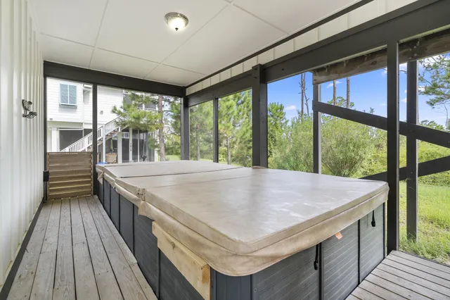 $989,900 | 201 Park Point Circle, Port St. Joe, FL 32456