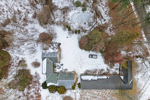 $990,000 | 2595-2599 Highway 9, Malta, NY 12020