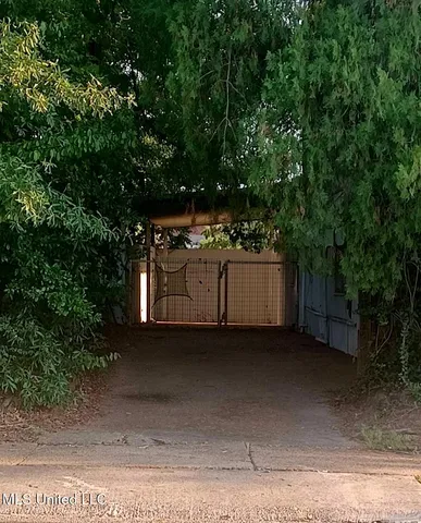 $140,000 | 108 East North Street, Canton, MS 39046