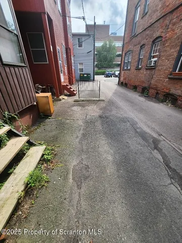 $1,350 | 98 North Franklin Street, Unit 1, Wilkes Barre, PA 18701