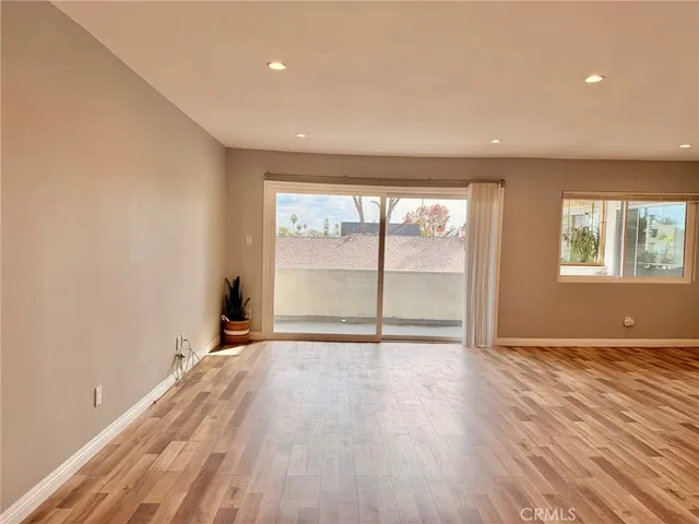 $2,600 | 400 South Los Robles Avenue, Unit 304, Pasadena, CA 91101