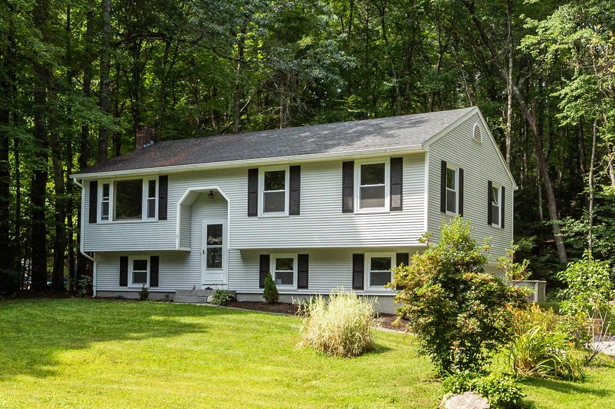 27 Mitchell Street Merrimack, NH 03054 - Photo 1 of 31 Gallery Image 1