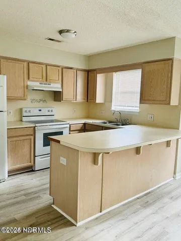 $1,400 | 2932 Mulberry Lane, Unit D, Greenville, NC 27858