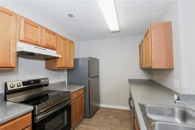 $1,575 | 5896 Strathmoor Manor Circle, Lithonia, GA 30058