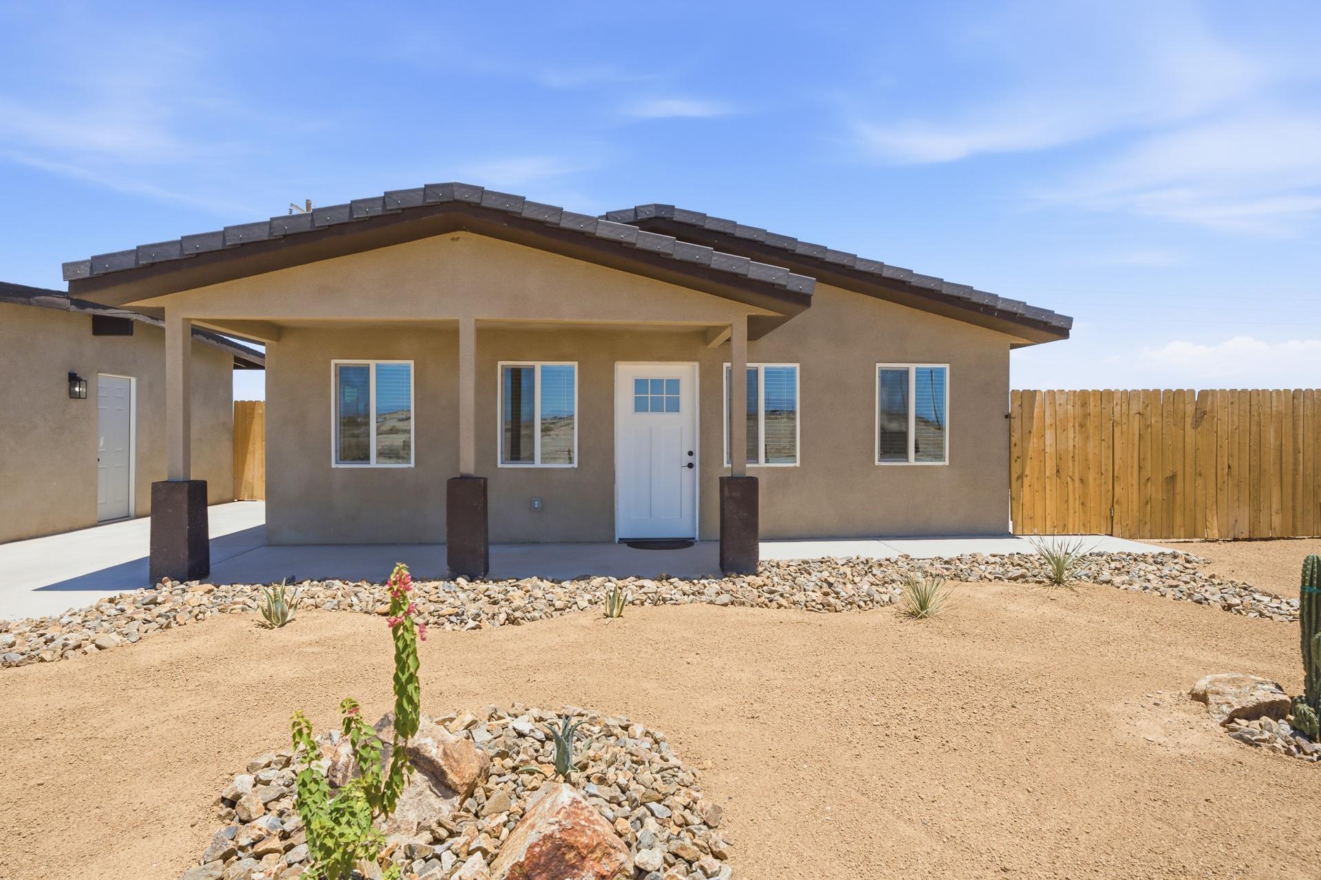 2184 Riviera Court Thermal, CA 92274 - Photo 2 of 26 rivieract-37