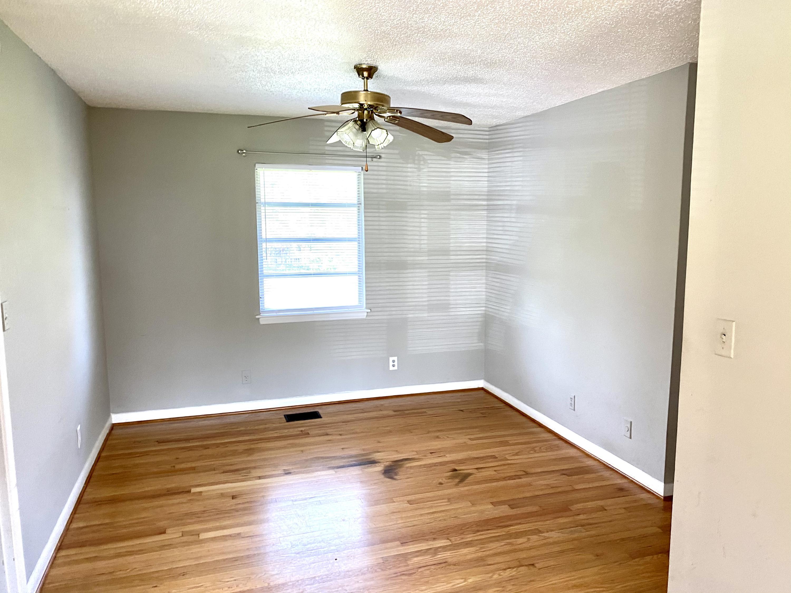 307 Signal View Street Chattanooga, TN 37415 - Photo 4 of 16 43E2DABA-0638-45CB-9D90-B0653462EFB0