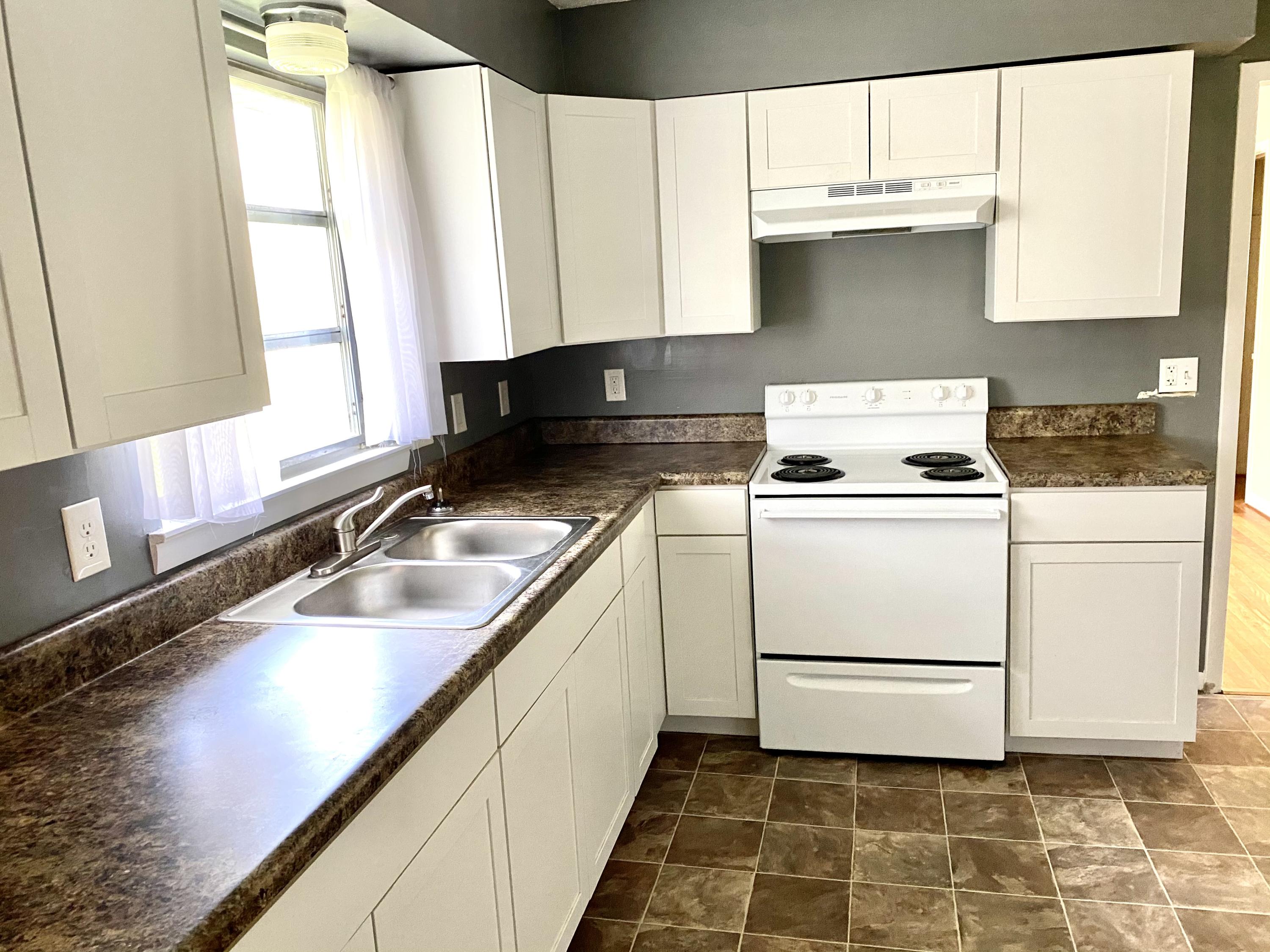 307 Signal View Street Chattanooga, TN 37415 - Photo 6 of 16 55D196A9-E9CE-4277-B94A-0C0B7C46F50A