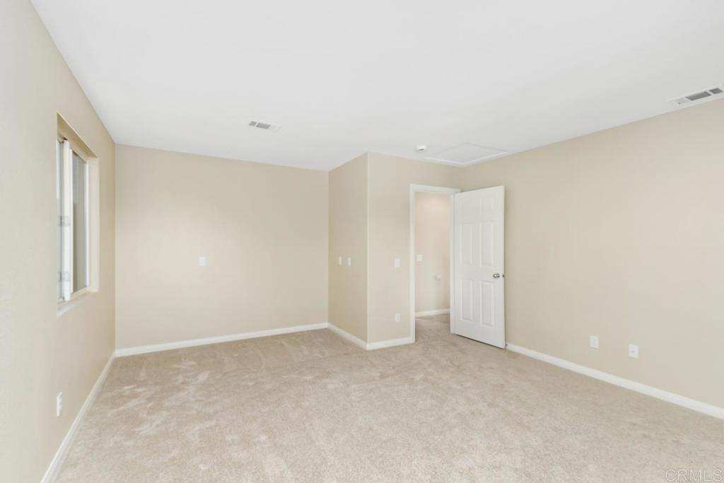 46056 Paseo Gallante Temecula, CA 92592 - Photo 28 of 41 a view of an empty room