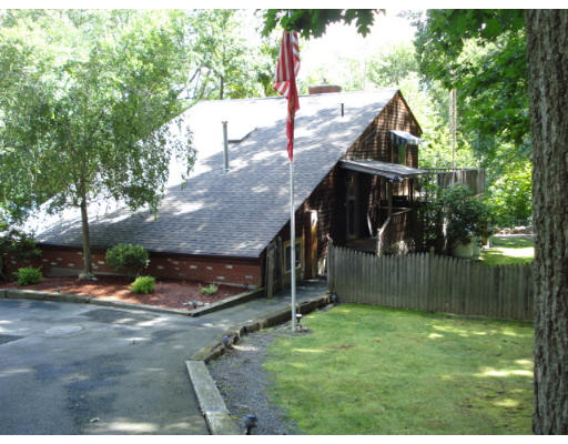 201 Bates Road Westfield, MA 01085 - Photo 1 of 30 Gallery Image 1