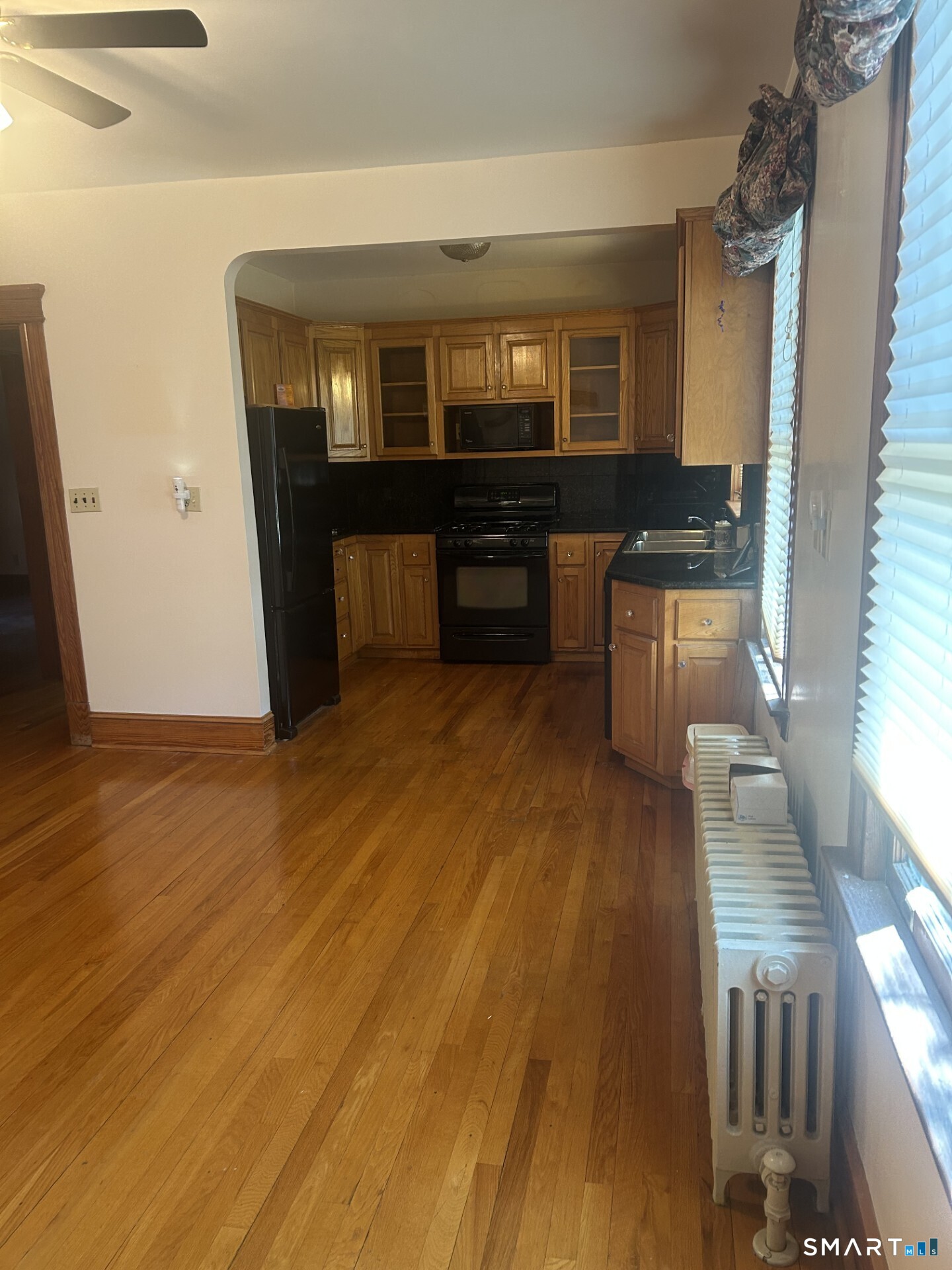 41 Lawlor Street Waterbury, CT 06708 - Photo 4 of 12 Kitchen cooking area