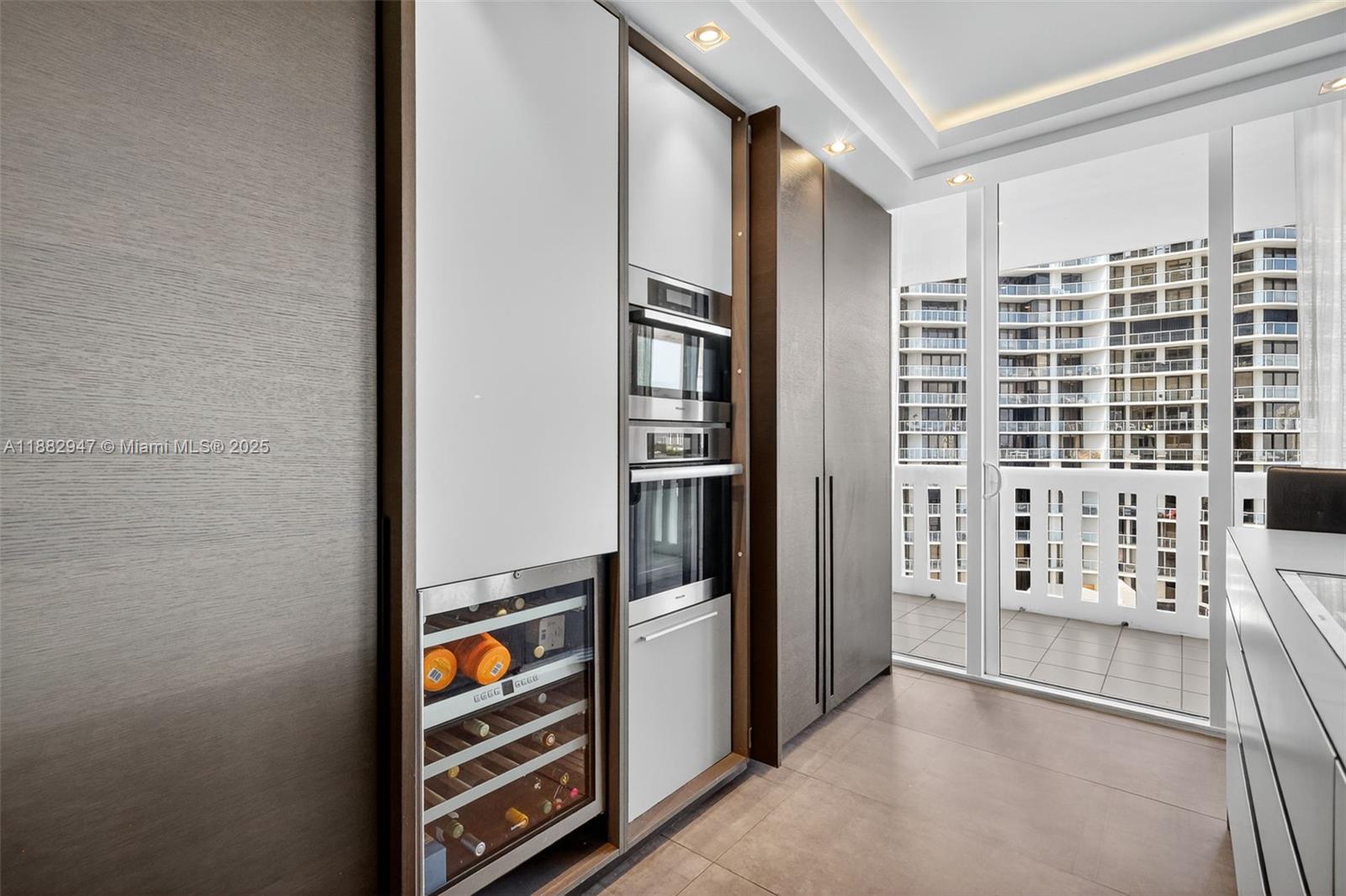 3000 Island Boulevard, Unit 906 Aventura, FL 33160 - Photo 14 of 58