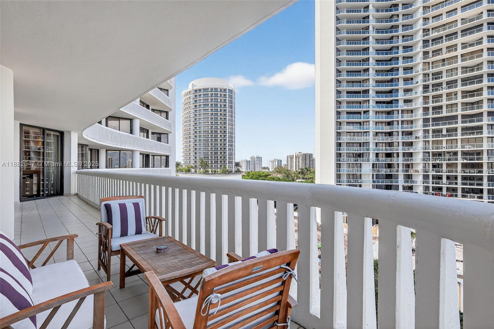 3000 Island Boulevard, Unit 906 Aventura, FL 33160 - Photo 48 of 58