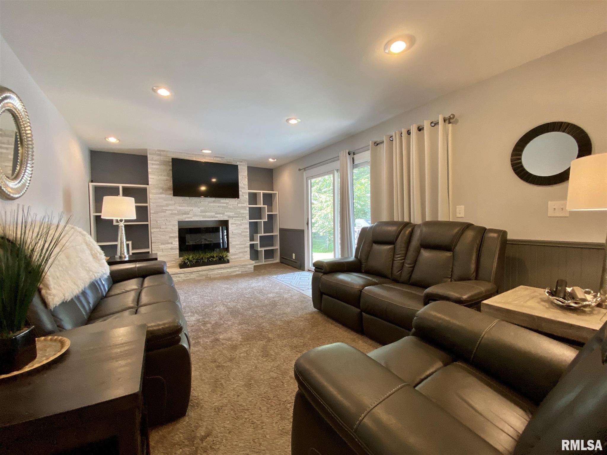 12 Indian Trail Road Macomb, IL 61455 - Photo 3 of 28 Gallery Image 3