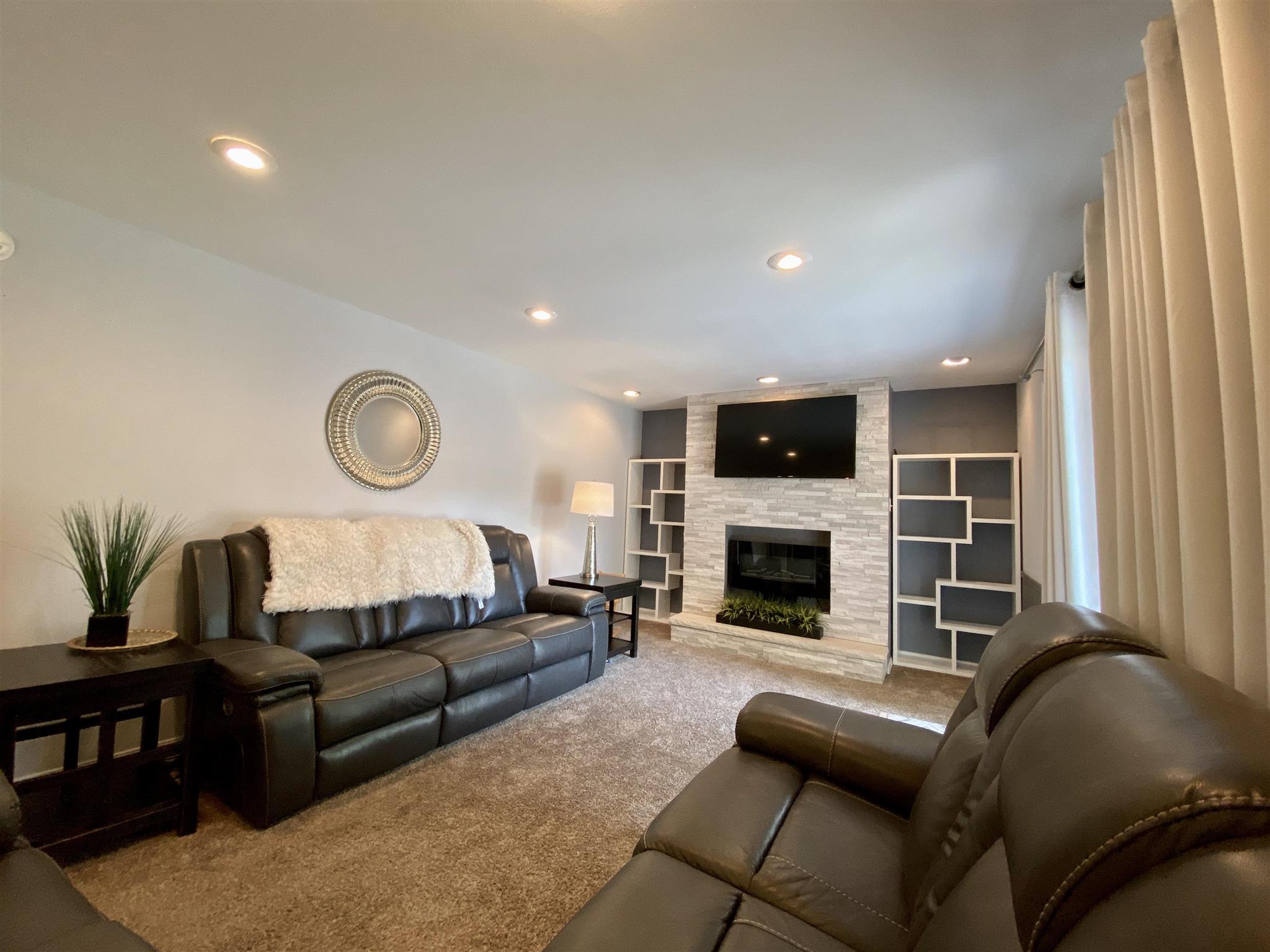 12 Indian Trail Road Macomb, IL 61455 - Photo 4 of 28 Gallery Image 4