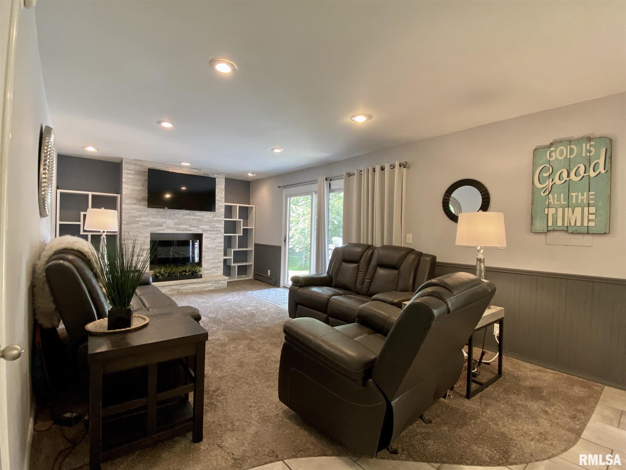 12 Indian Trail Road Macomb, IL 61455 - Photo 5 of 28 Gallery Image 5