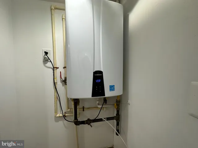 $2,500 | 34 Quincy Place Northeast, Washington, DC 20002