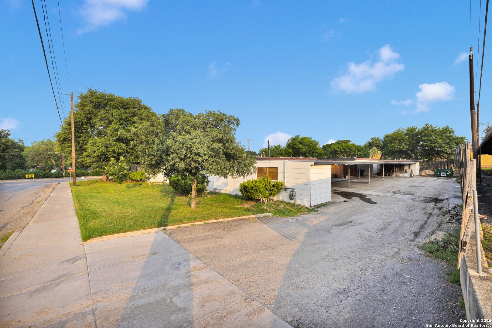 600 Gentleman Road, Unit 4 San Antonio, TX 78201 - Photo 3 of 14