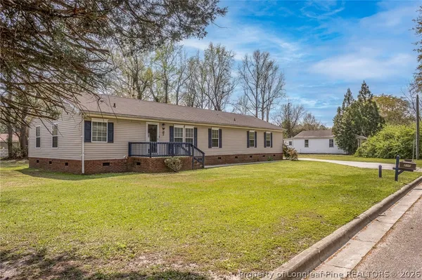 $180,000 | 210 East Pierce Street, Warsaw, NC 28398
