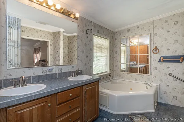 $180,000 | 210 East Pierce Street, Warsaw, NC 28398