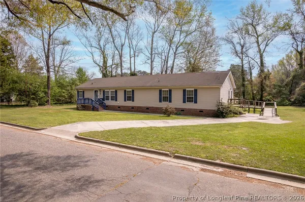 $180,000 | 210 East Pierce Street, Warsaw, NC 28398