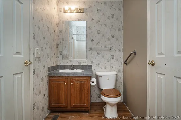 $180,000 | 210 East Pierce Street, Warsaw, NC 28398