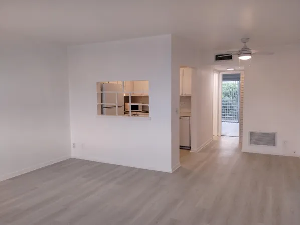 $1,399 | 2880 Lake Osborne Drive, Unit 209, Lake Worth Beach, FL 33461