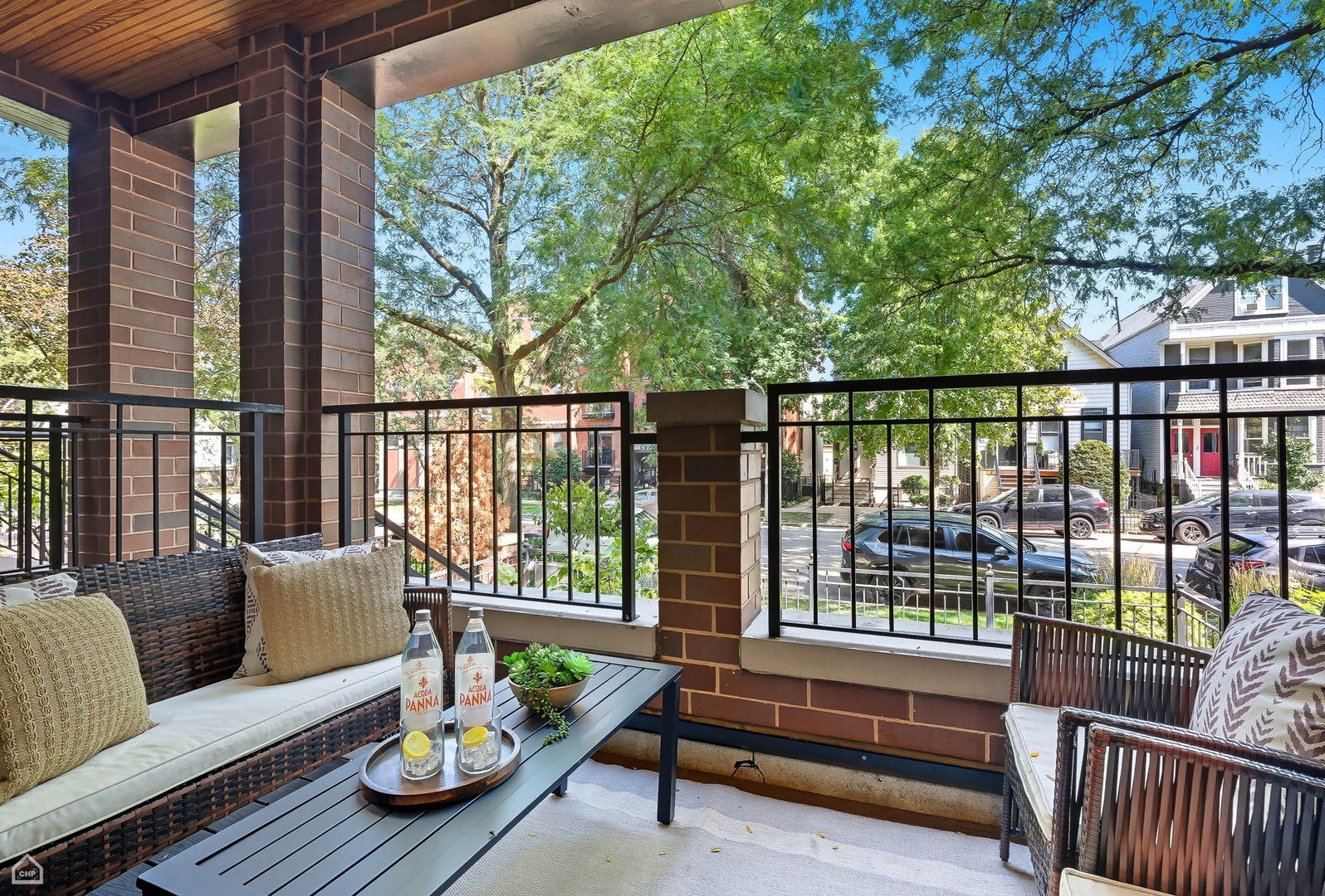 2946 North Racine Avenue, Unit 1 Chicago, IL 60657 - Photo 5 of 39 Gallery Image 5