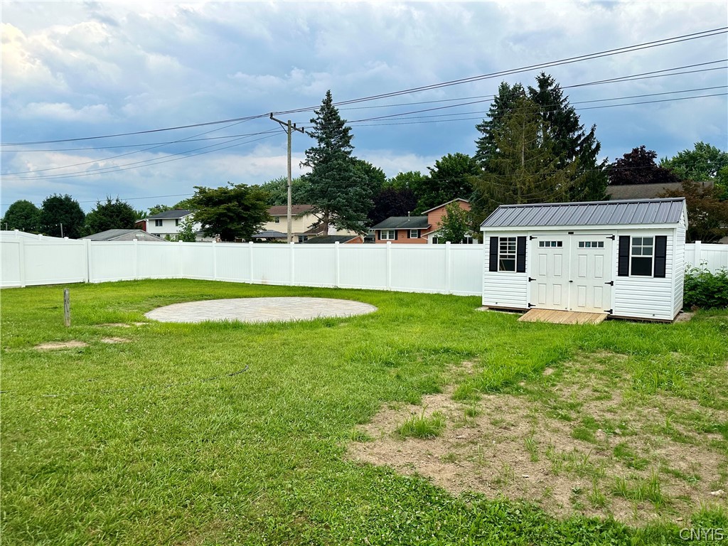 4961 Windgate Road Liverpool, NY 13088 - Photo 31 of 33