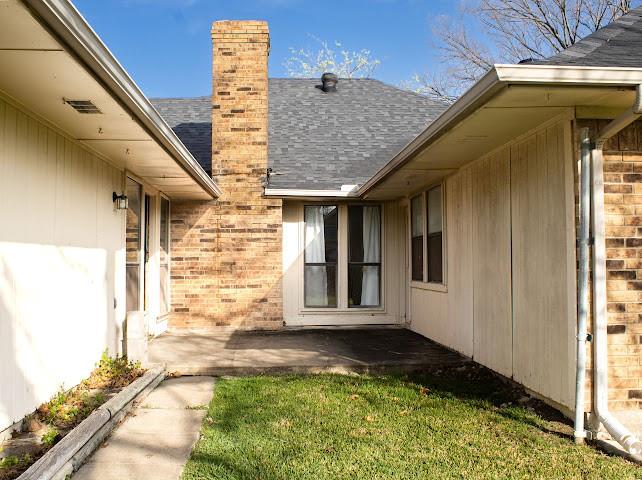 2405 Country Valley Road Garland, TX 75041 - Photo 35 of 36